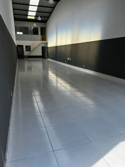 Salão à venda, 200 m² por R$ 690.000,00 - Alvinópolis - Atibaia/SP