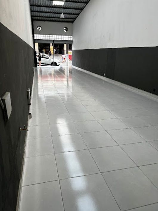 Salão à venda, 200 m² por R$ 690.000,00 - Alvinópolis - Atibaia/SP