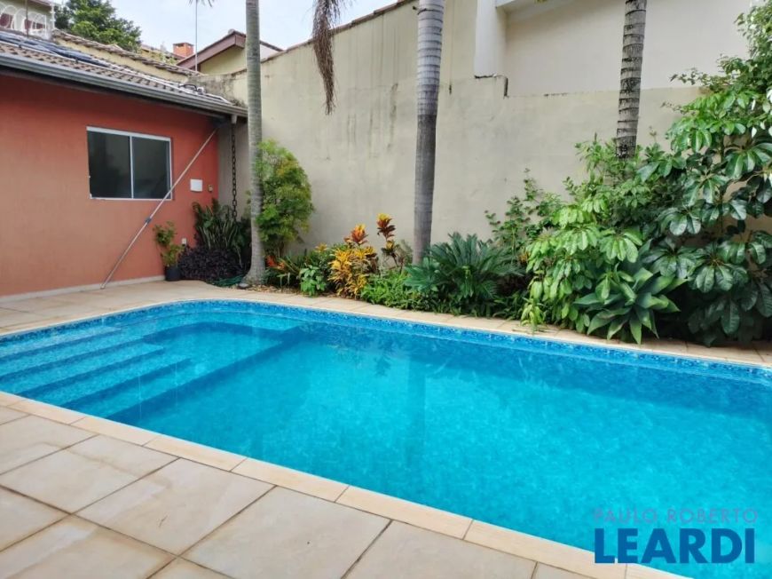CASA TÉRREA - VILA PETRÓPOLIS - SP