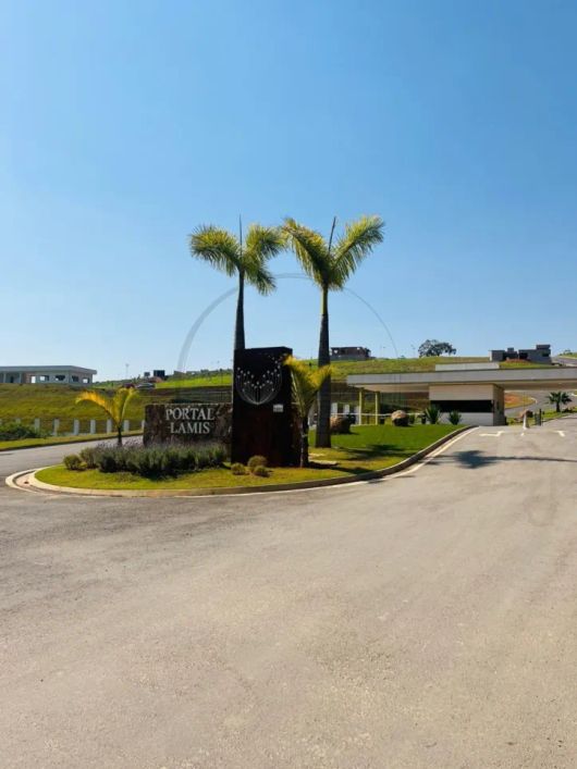 Terreno à venda com escritura Portal dos Lamis em Atibaia - 300m²