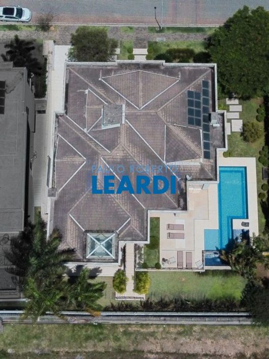 CASA EM CONDOMÍNIO - TAMBORÉ - SP