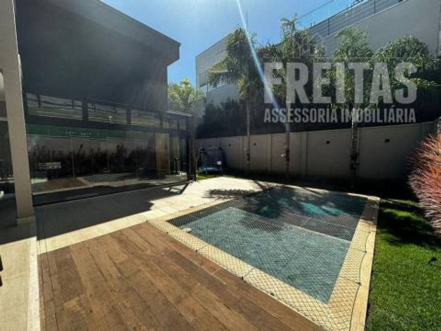 CASA A VENDA EM ALPHAVILLE - RESIDENCIAL TAMBORÉ 10