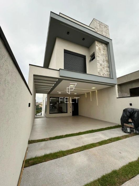 Linda Casa p/ Venda em Santana de Parnaíba/SP.