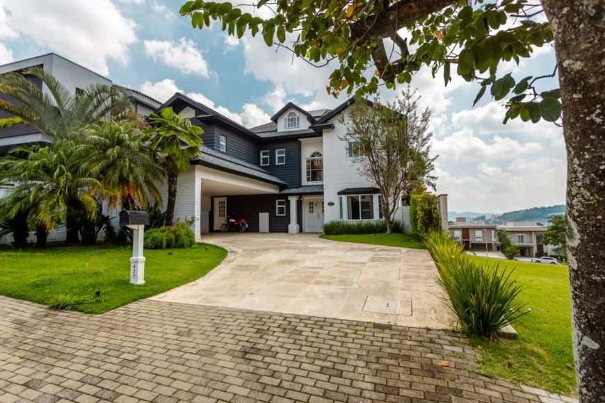 Casa de Condomínio para venda com 525m², 6 dormitórios e 4 vagas no Condomínio Tamboré 10