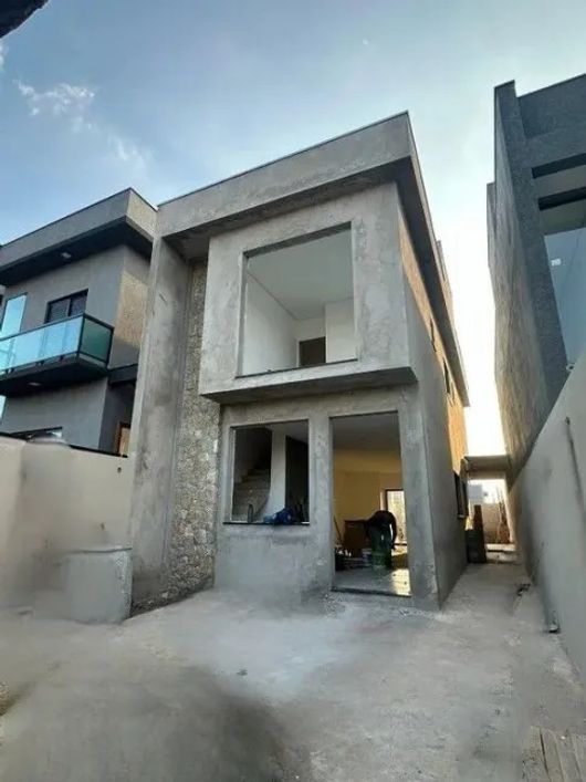 Imóvel para venda tem 150 metros quadrados com 3 quartos