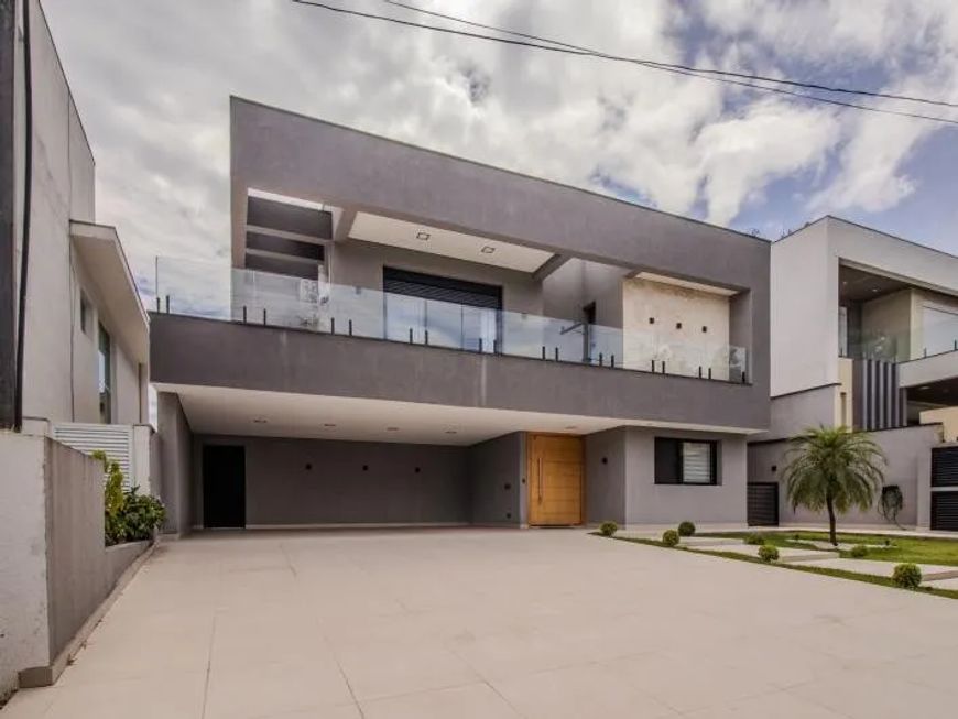 Casa de Condomínio para venda com 500m², 4 suítes e 8 vagas no Condominio Tarumã em Santana de Parna