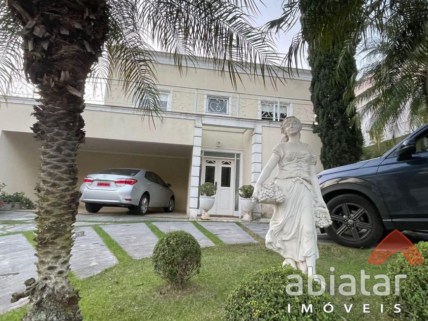 Belíssima Casa no Residencial Alpha 9 - 400m², 4 Dormitórios (3 Suítes) - Localização Privilegiada!