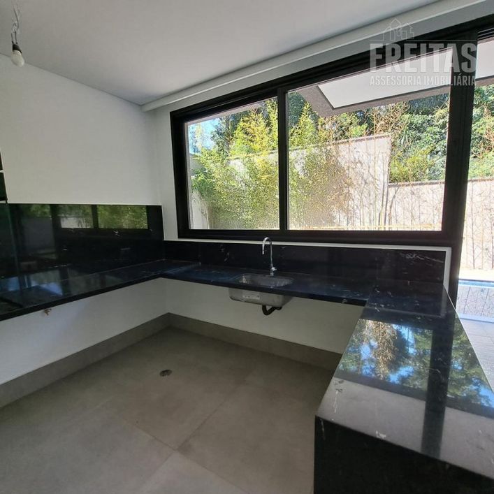 CASA A VENDA EM ALPHAVILLE - RESIDENCIAL GENESIS 2