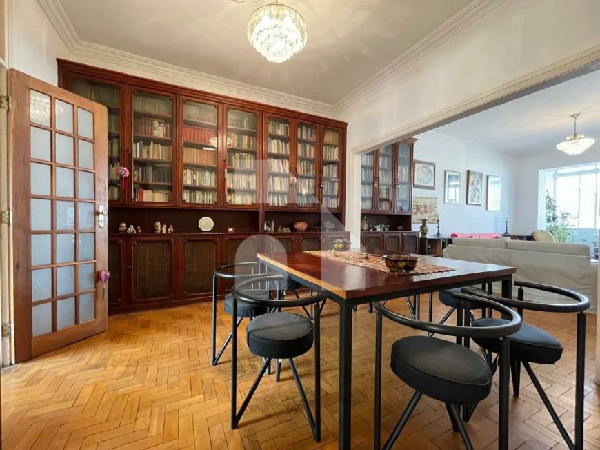 Apartamento com 3 dormitórios na Santa Cecília