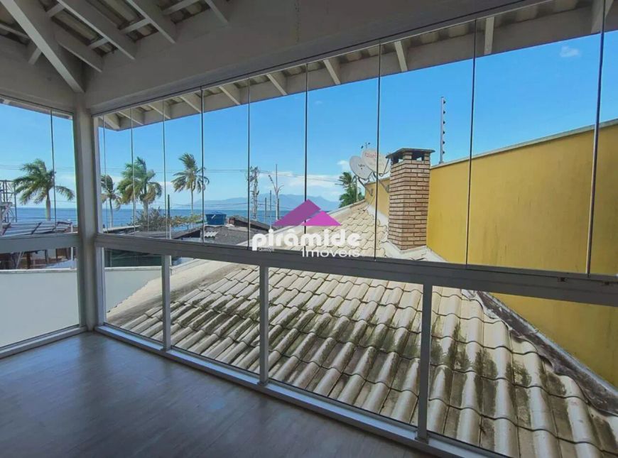 Sobrado com 5 dormitórios à venda, 241 m² por R$ 1.300.000 - Martim de Sá - Caraguatatuba/SP