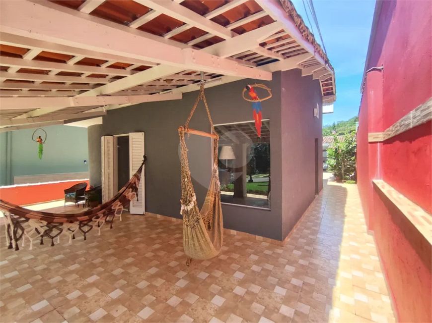 Casa com 3 quartos à venda em Massaguaçu - SP