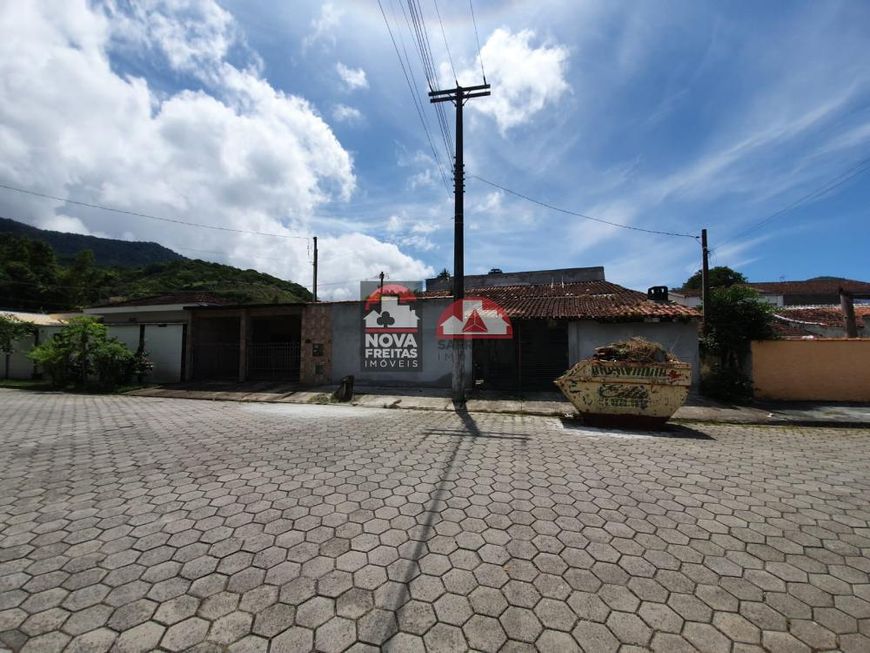 Casa Padrão em Caraguatatuba