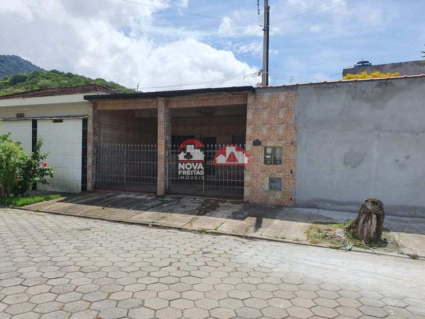 Casa Padrão em Caraguatatuba