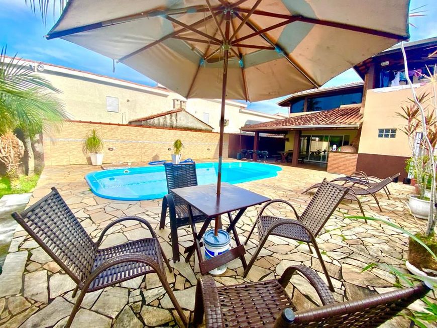 Casa com 4 dormitórios à venda, 400 m² por R$ 1.200.000,00 - Massaguaçu - Caraguatatuba/SP