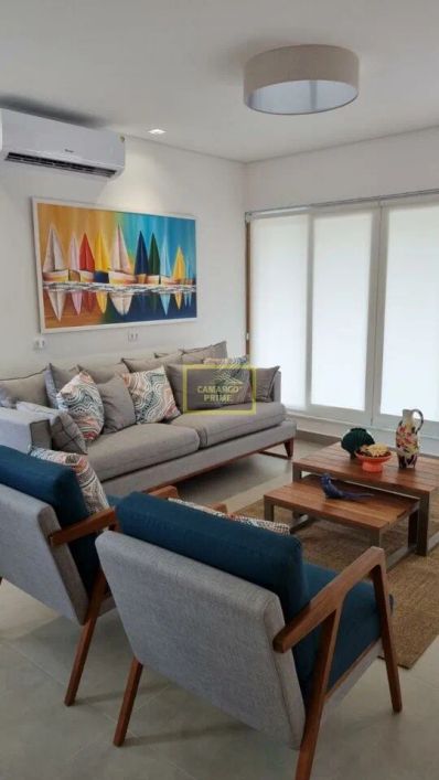 Casa à Venda em Condomínio Pé na Areia
