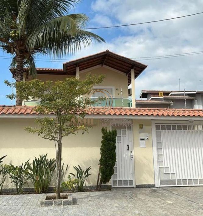 LV - Casa Sobrado/ TE 420m²/ 05 dormitórios com 02 suítes / Caraguatatuba