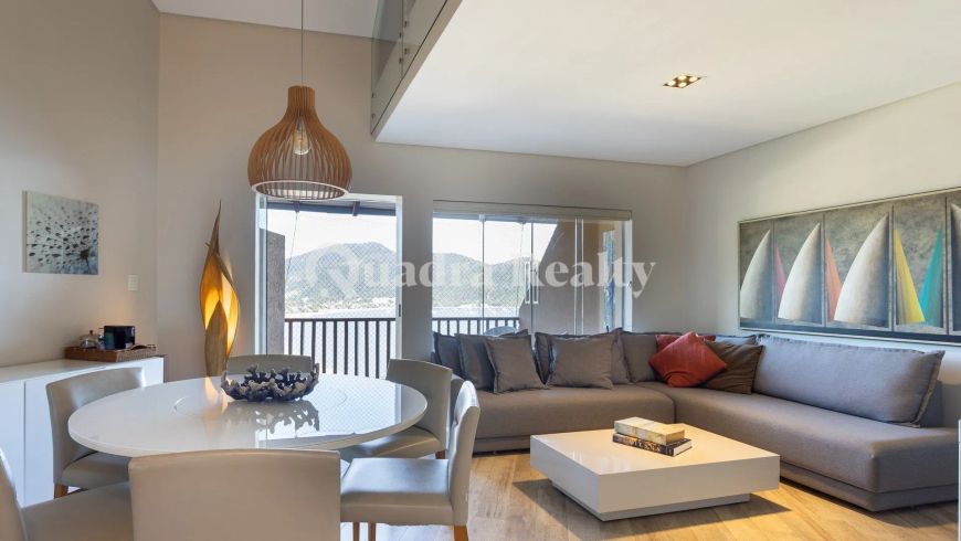 Cobertura duplex com vista para a praia