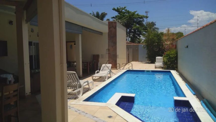 Casa 6 quartos 2 Suites na Praia das Palmeiras SJC