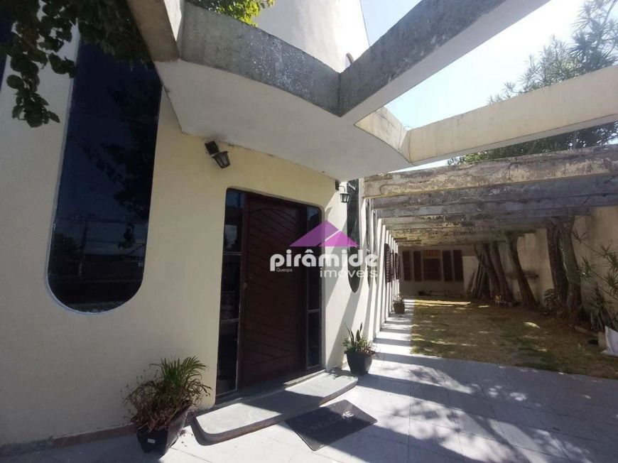 Sobrado com 5 dormitórios à venda, 340 m² por R$ 1.400.000,00 - Pontal de Santa Marina - Caraguatatu