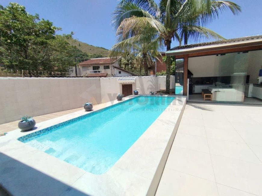 Casa com 5 dormitórios à venda, 165 m² por R$ 1.000.000 - Martim de Sá - Caraguatatuba/SP