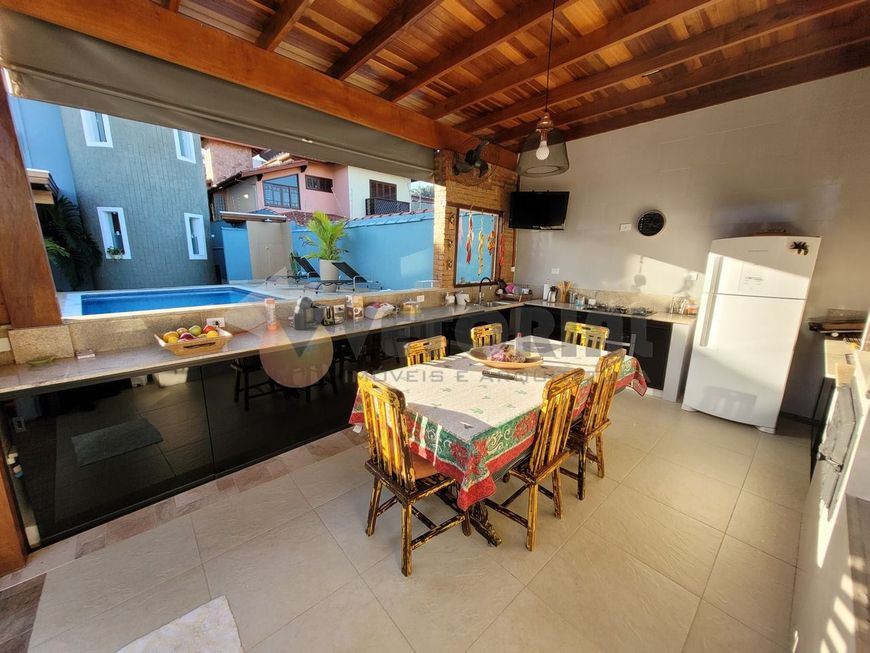 Sobrado com 6 dormitórios à venda, 450 m² por R$ 1.600.000,00 - Estrela D'alva - Caraguatatuba/SP