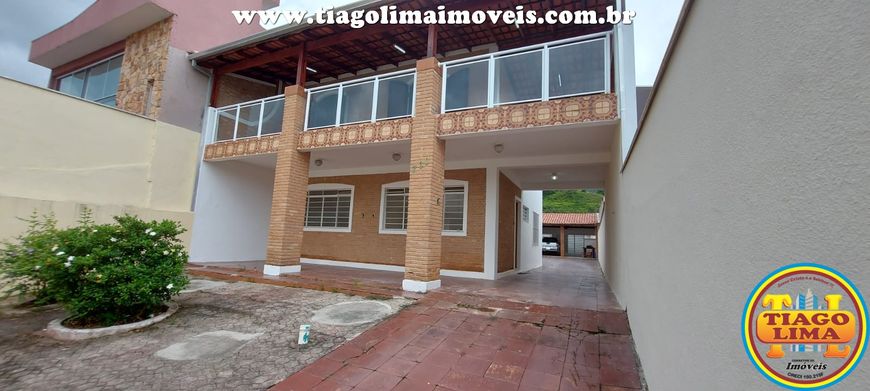Sobrado a Venda com 05 Dormitórios sem 01 Suíte