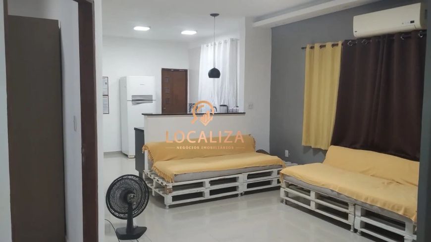 Casa com Piscina e Kitnets/ Balneário dos Golfinhos/ 08 Dormitórios/360m²/ Caraguatatuba