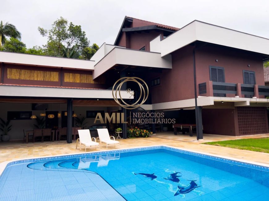 Casa Alto Padrão / Praia Massaguaçu / 06 dormitórios / 720 m² terreno/ 402 m² área construída/ Carag