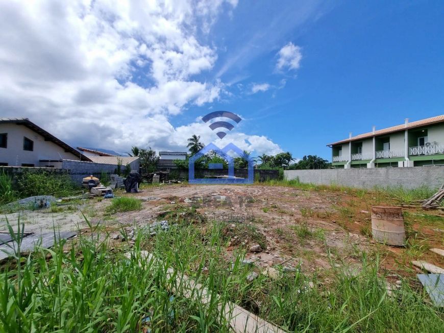Terreno de 720m² à venda a apenas 450m da praia no bairro Capricórnio em Caraguatatuba, SP - Oportu