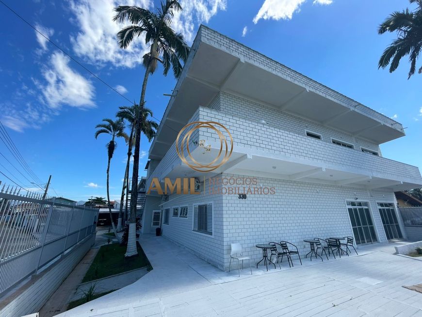 Venda de Prédio Comercial na Praia das Palmeiras - Caraguatatuba: Ideal para Hotel ou Negócio Empres