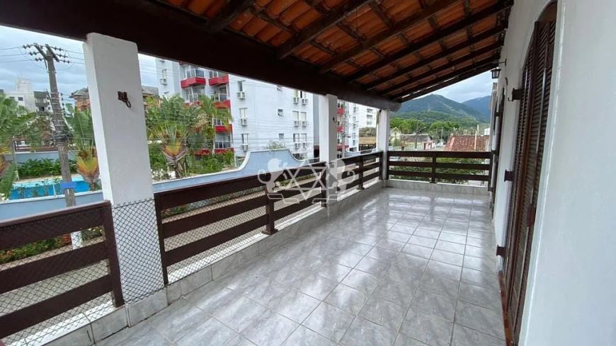 Casa à venda, imóvel Comercial na Martim de Sá, Caraguatatuba SP. Com 10 Quartos, 11 Banheiros, 418
