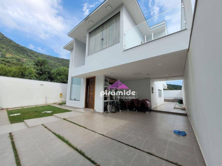 Casa com 5 dormitórios à venda, 300 m² por R$ 2.800.000,00 - Massaguaçu - Caraguatatuba/SP