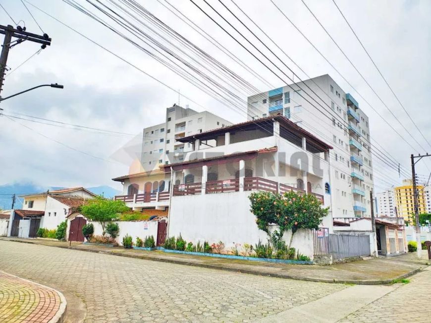 Sobrado com 10 dormitórios à venda, 418 m² por R$ 1.600.000,00 - Martim de Sá - Caraguatatuba/SP