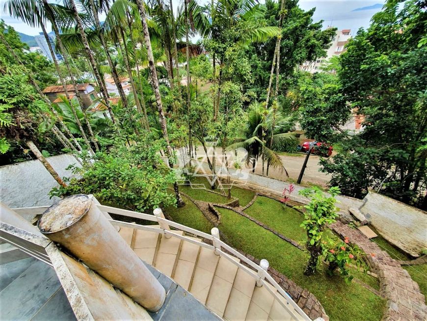 Sobrado à venda, com 05 dormitorios e 759m² de terreno, Massaguaçu, Litoral Norte Caraguatatuba, S