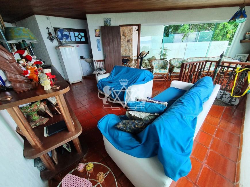Sobrado à venda, com 05 dormitorios e 759m² de terreno, Massaguaçu, Litoral Norte Caraguatatuba, S