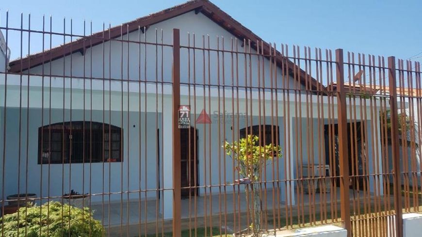 Casa Padrão em Caraguatatuba