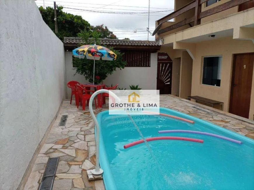 Casa - Martim de Sá - 8 Suítes - 250m²