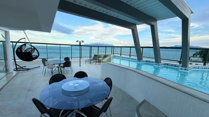 Cobertura Duplex Frente Mar à Venda em Caraguatatuba