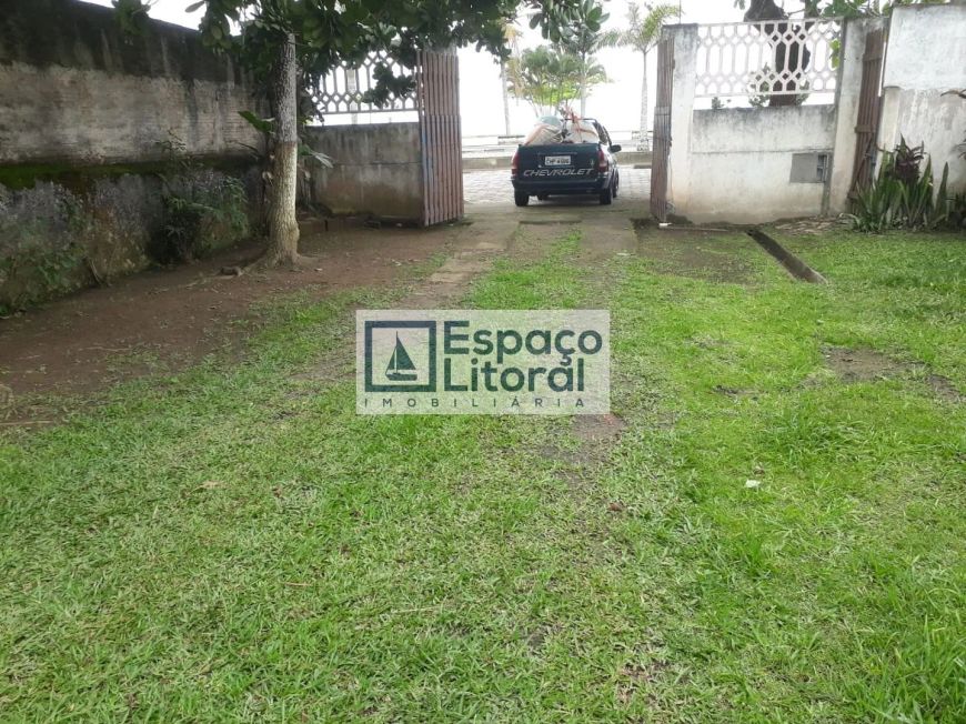 Excelente área no Porto Novo