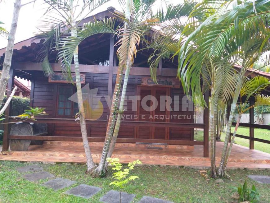 Casa em terreno de 1440m² com 3 dormitórios à venda, 110 m² por R$ 1.600.000 - Massaguaçu - Caraguat