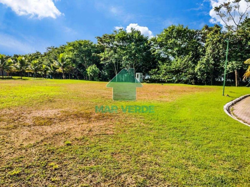 Lote Espetacular 1700m² em Condomínio de Alto Padrão Pé na Areia