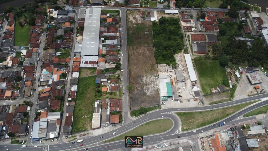 Terreno à Venda para Investidores no Porto Novo, Caraguatatu