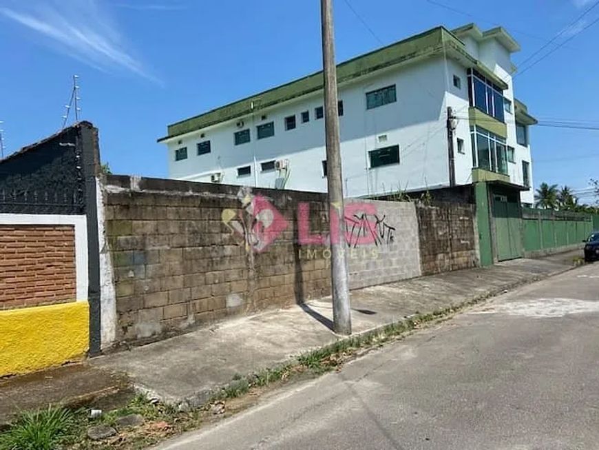 EXCELENTE ÁREA COMERCIAL PRÓXIMO AO FORUM DE CARAGUATATUBA COM PROJETO APROVADO PARA 30 SALAS COMER