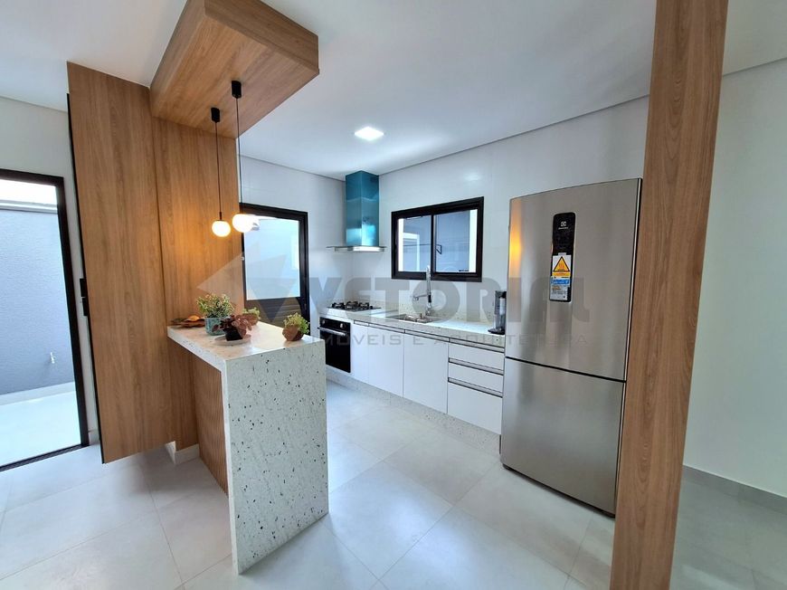 Sobrado à venda, 130 m² por R$ 720.000,00 - Jardim Capricórnio - Caraguatatuba/SP