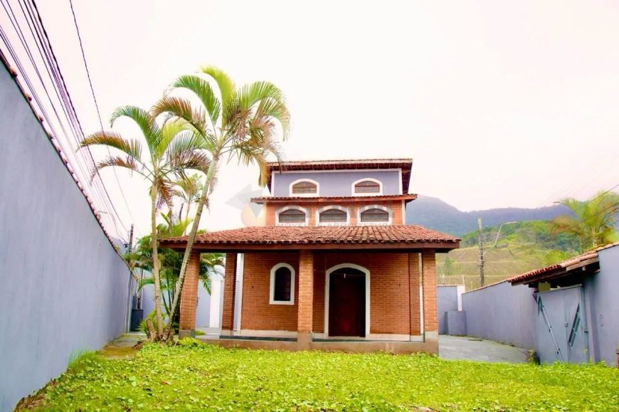 Sobrado com 3 dormitórios à venda, 140 m² por R$ 750.000,00 - Martim de Sá - Caraguatatuba/SP