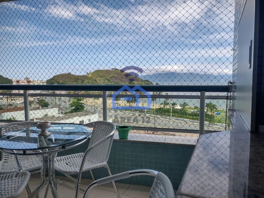 Apartamento frente mar à venda no bairro do Sumaré em Caraguatatuba, SP - 4 dormitórios, sendo 2 su