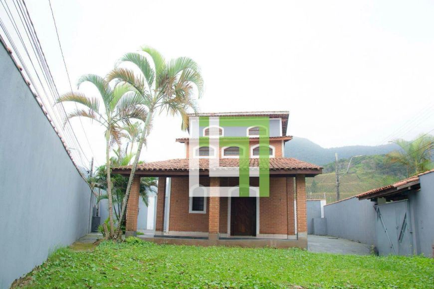 Sobrado com 4 dormitórios à venda, 114 m² por R$ 750.000,00 - Martim de Sá - Caraguatatuba/SP
