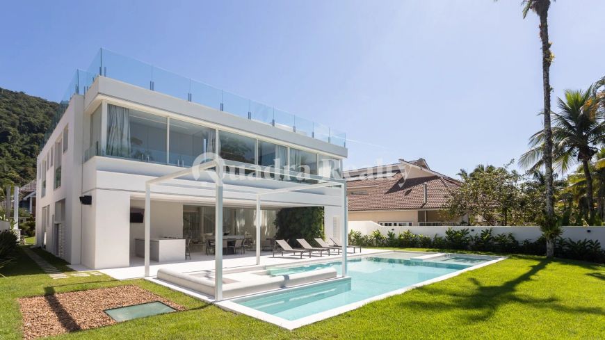 Projeto contemporâneo com vista panorâmica