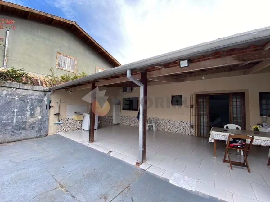 Casa com 4 dormitórios à venda, 140 m² por R$ 734.000,00 - Martim de Sá - Caraguatatuba/SP