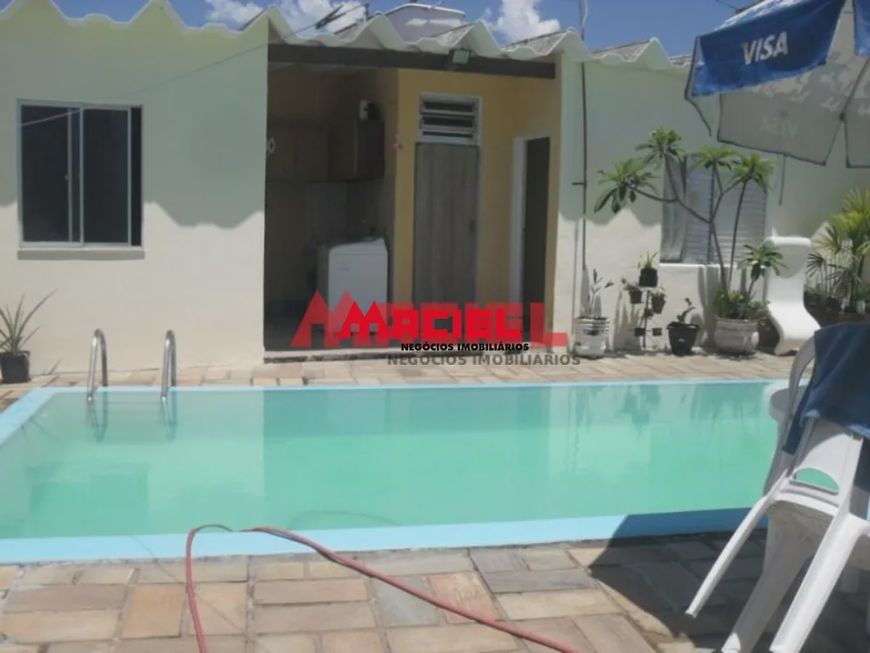 Casa Padrão em Caraguatatuba
